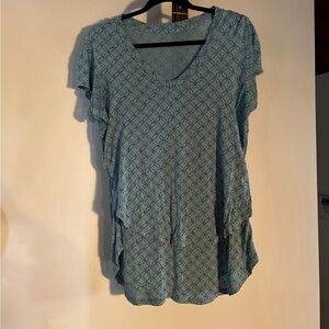 Latched Mama top size medium